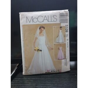 McCall's 3109 Alicyn Exclusives Petite Bridal Gown Bridesmaid Dress-Size B 8-12